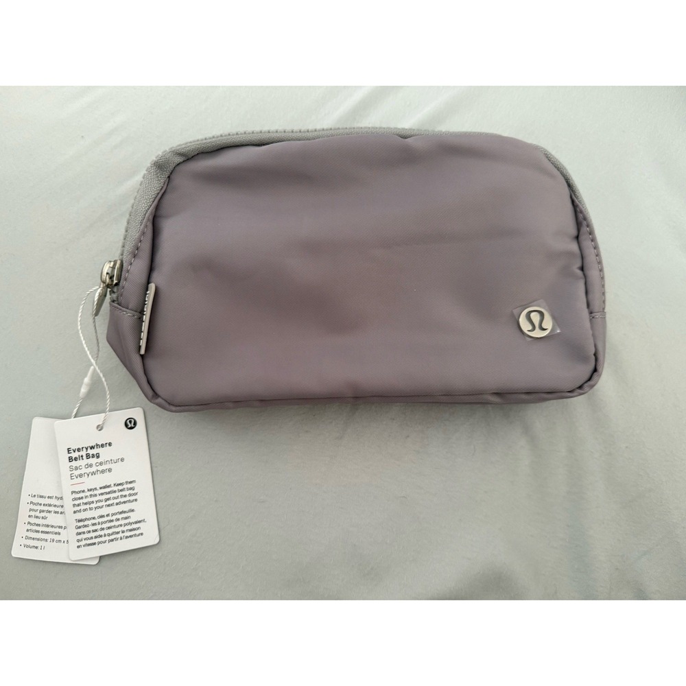 Lululemon Everywhere Belt Bag Grey/Silver